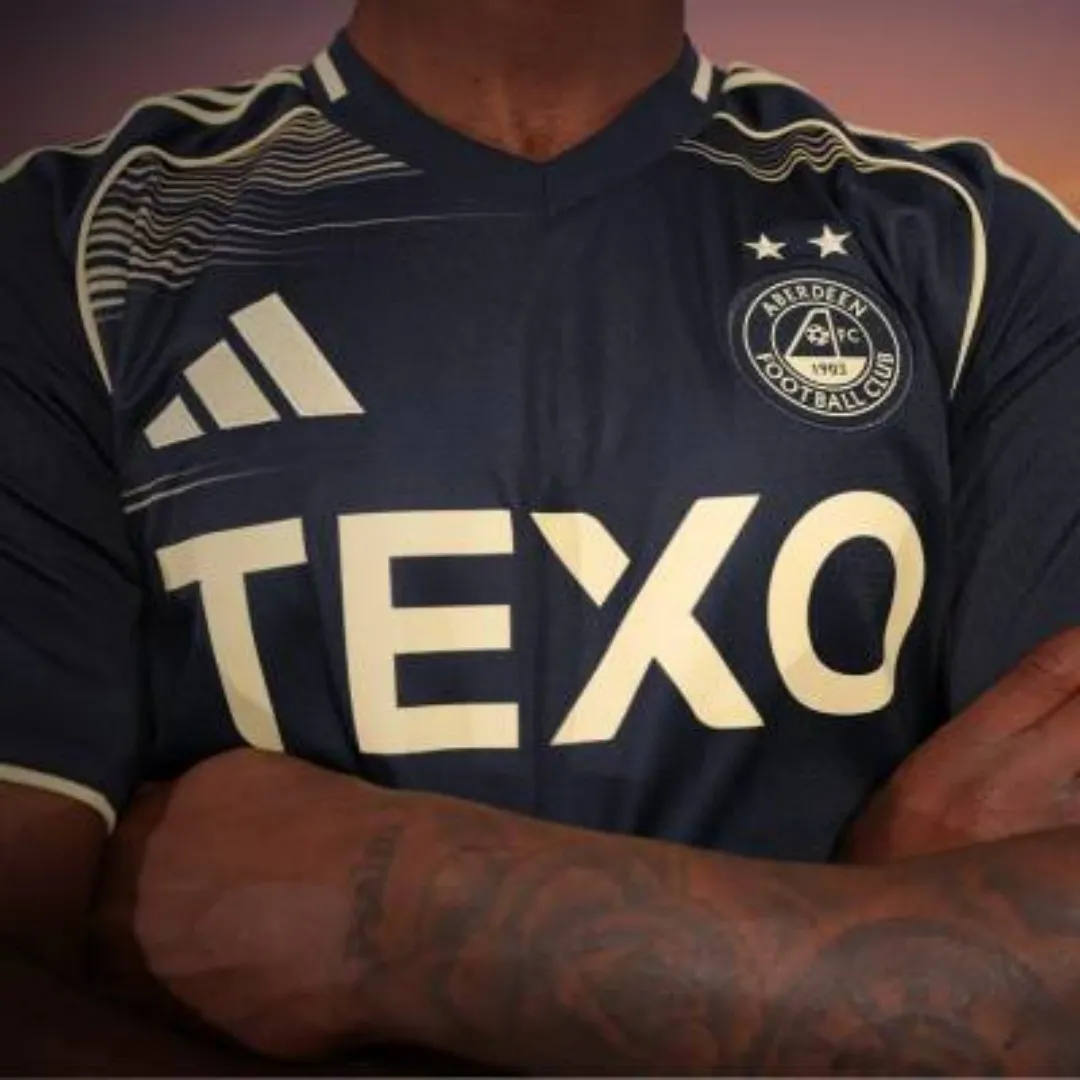 Aberdeen FC Away Jersey - Image 5