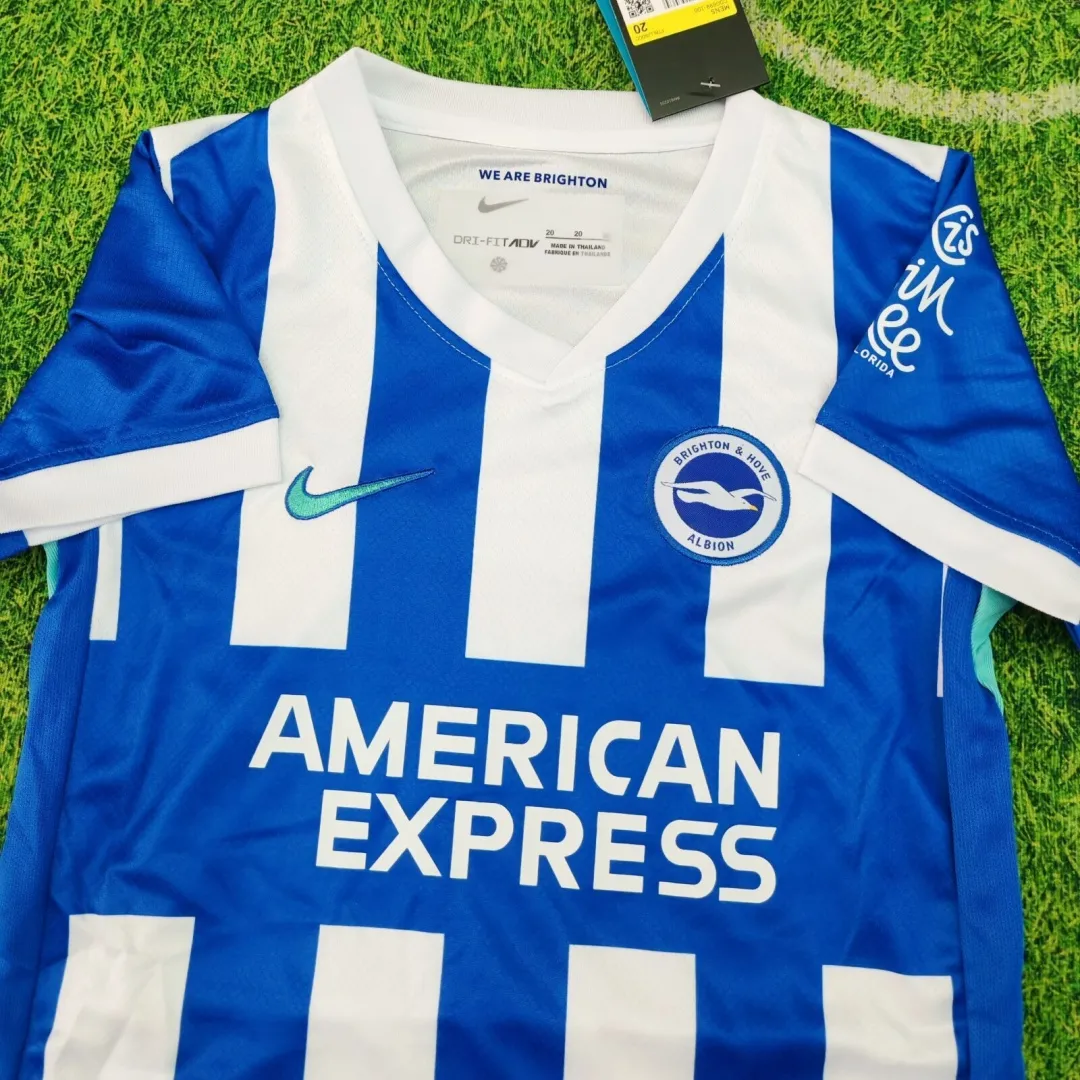 Brighton & Hove Albion Kids Home Kit - Image 3
