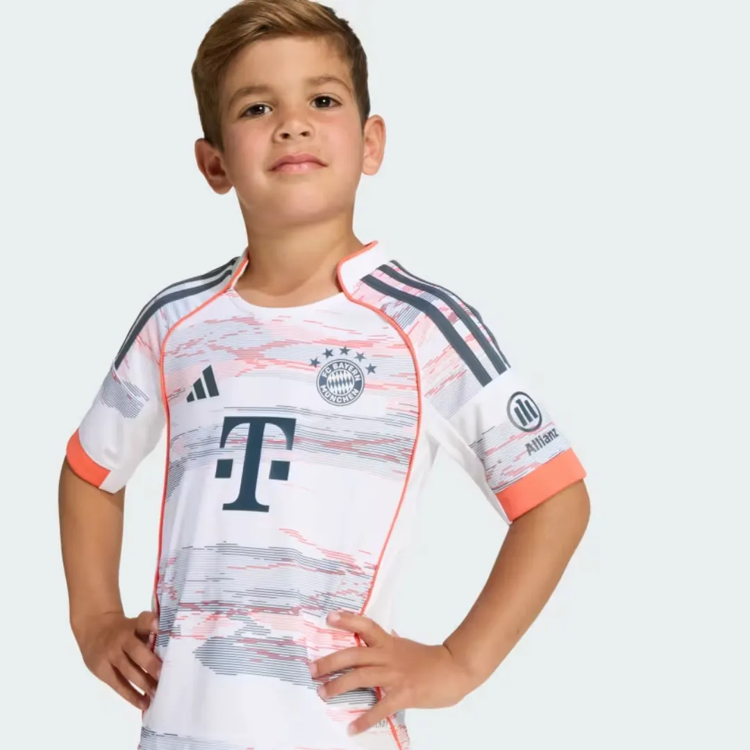 Bayern Munich Kids Away Kit - Image 4