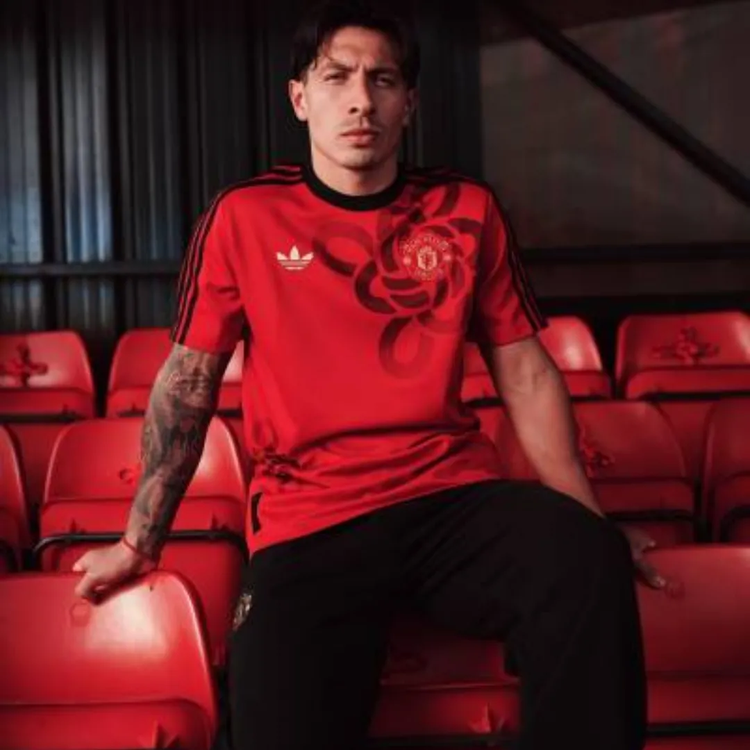 Manchester United Cultural Story Jersey - Image 3