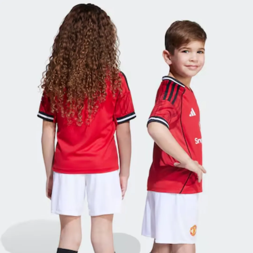 Manchester United Kids Home Kit - Image 3