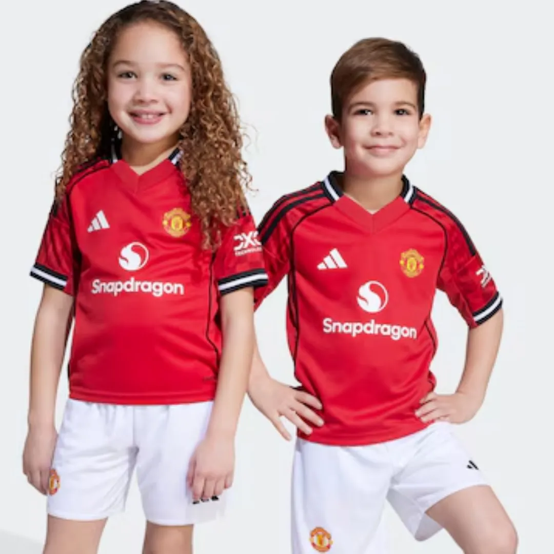 Alternative view of Manchester United Kids Home Kit