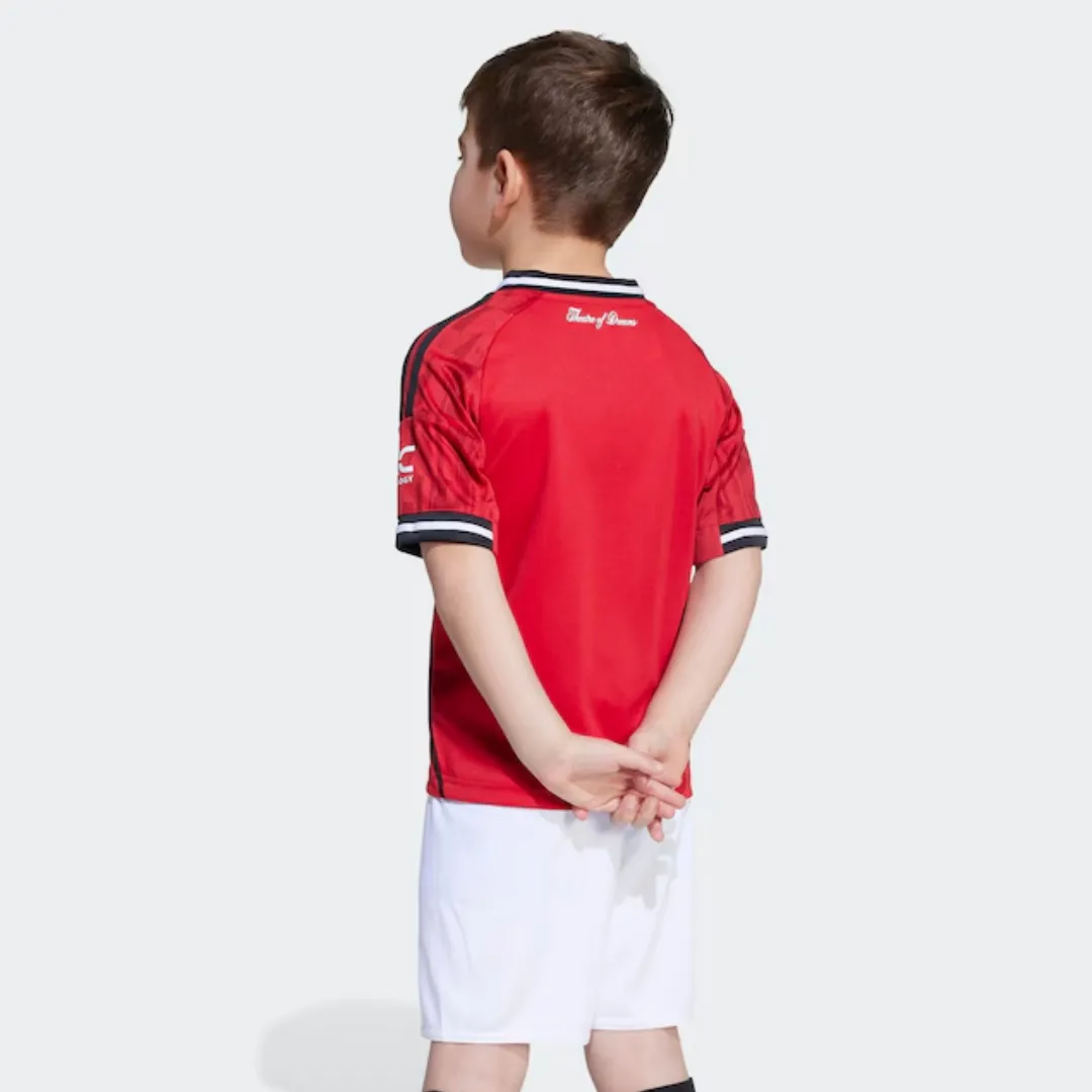 Manchester United Kids Home Kit - Image 7