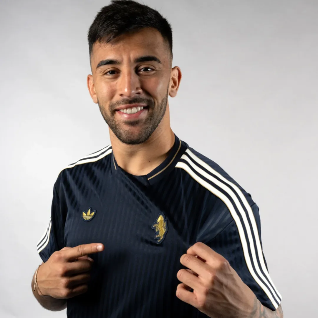 Adidas Juventus Football Jersey - Image 8