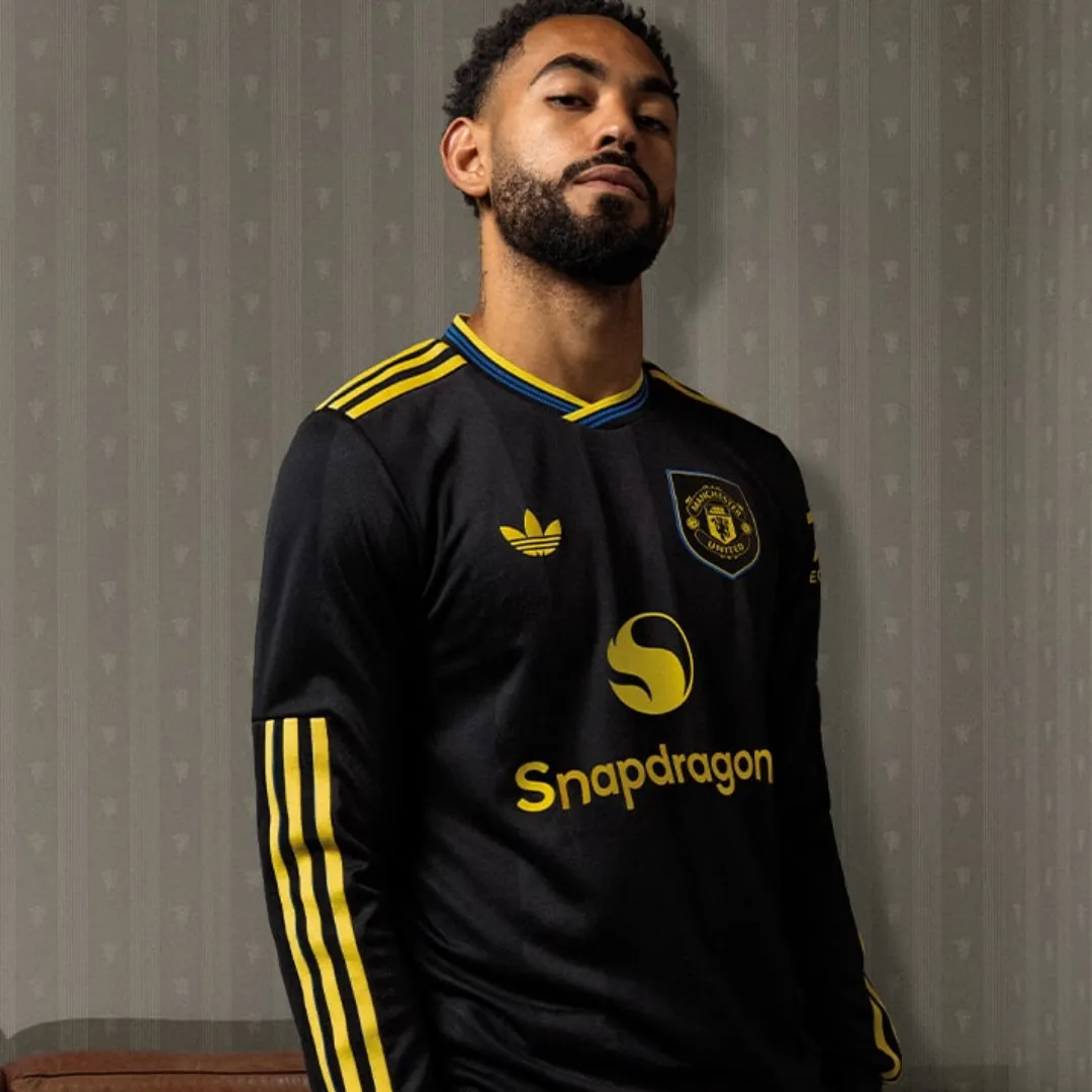 Manchester United Long Sleeve Jersey - Image 3