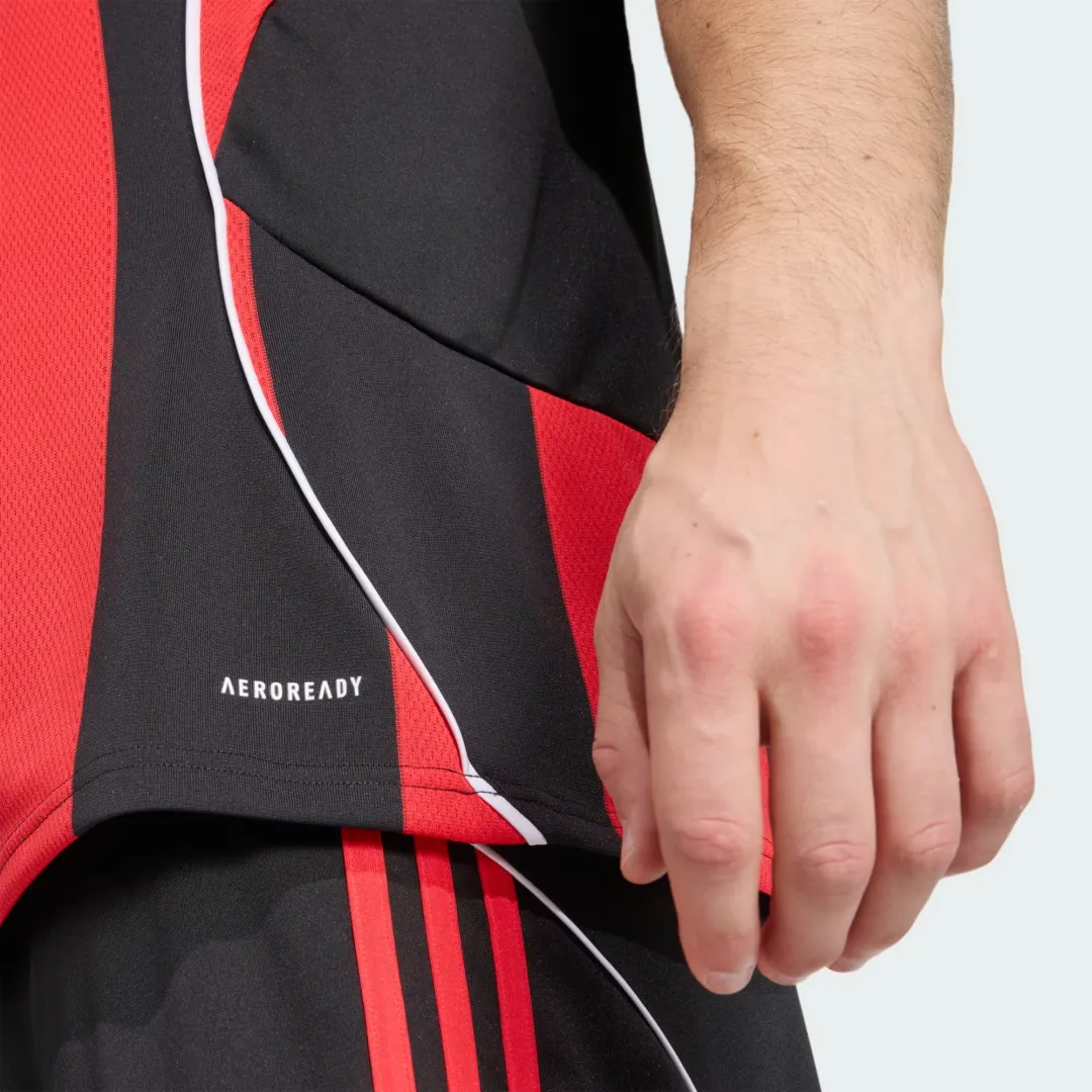 Eintracht Frankfurt Home Jersey - Image 4