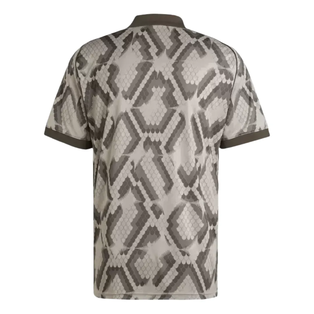 Alternative view of Bayern Munich Football Jersey