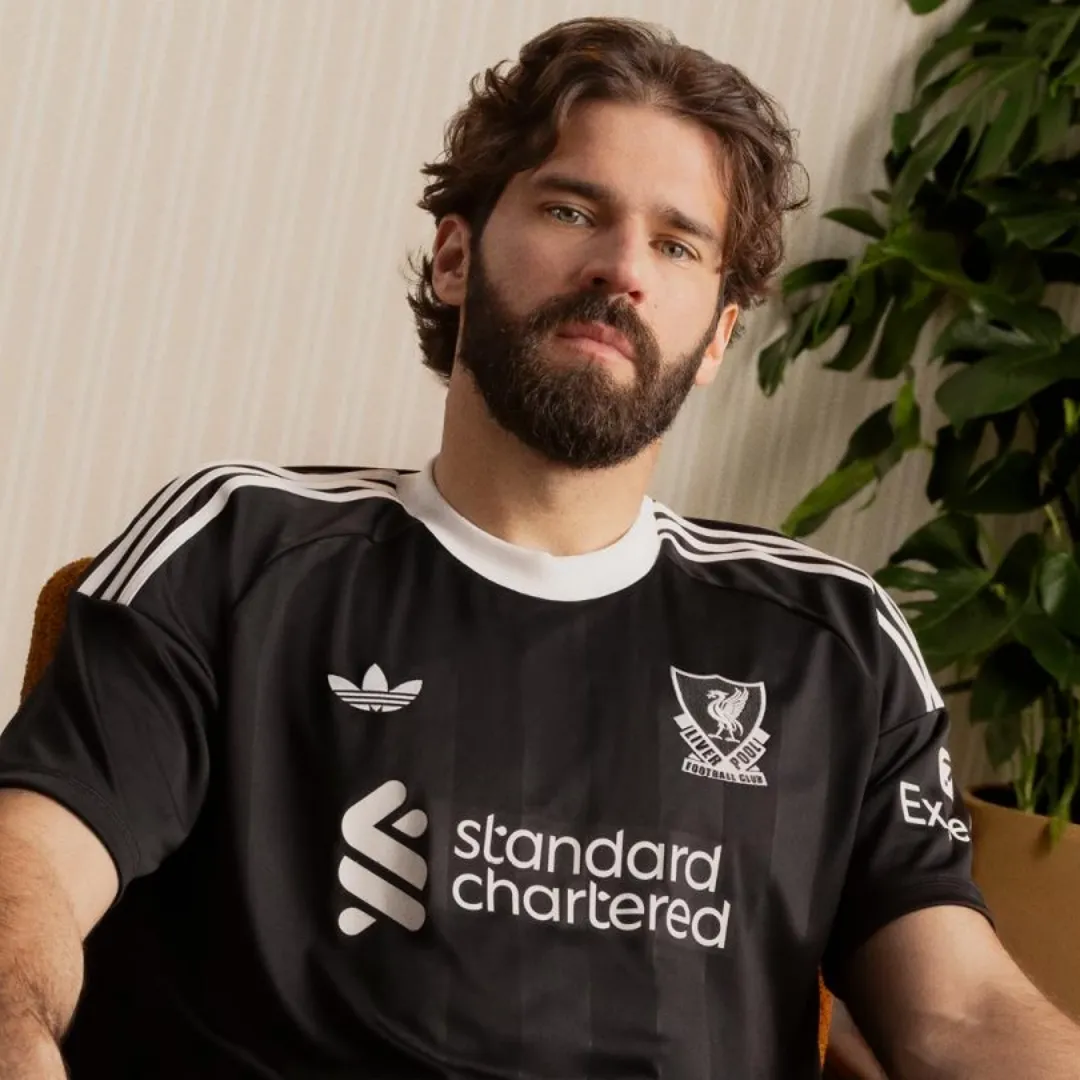 Adidas Liverpool Football Jersey - Image 4