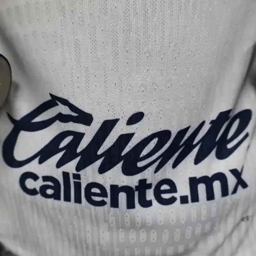 Pumas UNAM Home Jersey - Image 7