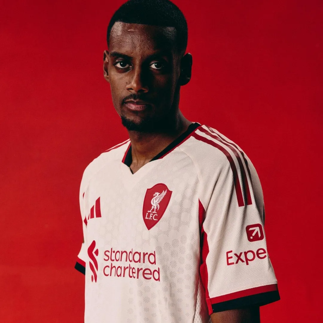 Liverpool Isak 9 Away Jersey - Image 3