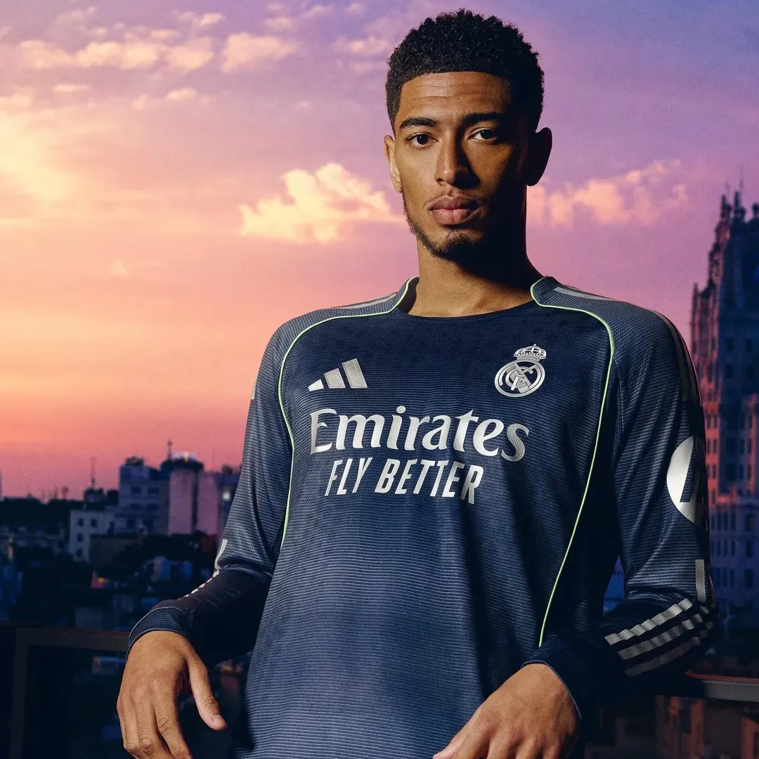 Real Madrid Away Jersey - Image 3