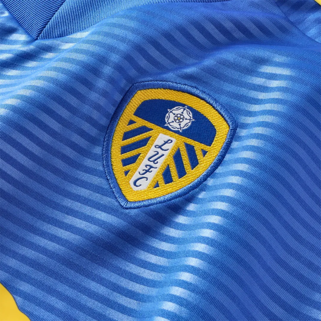 Leeds United Away Jersey - Image 5