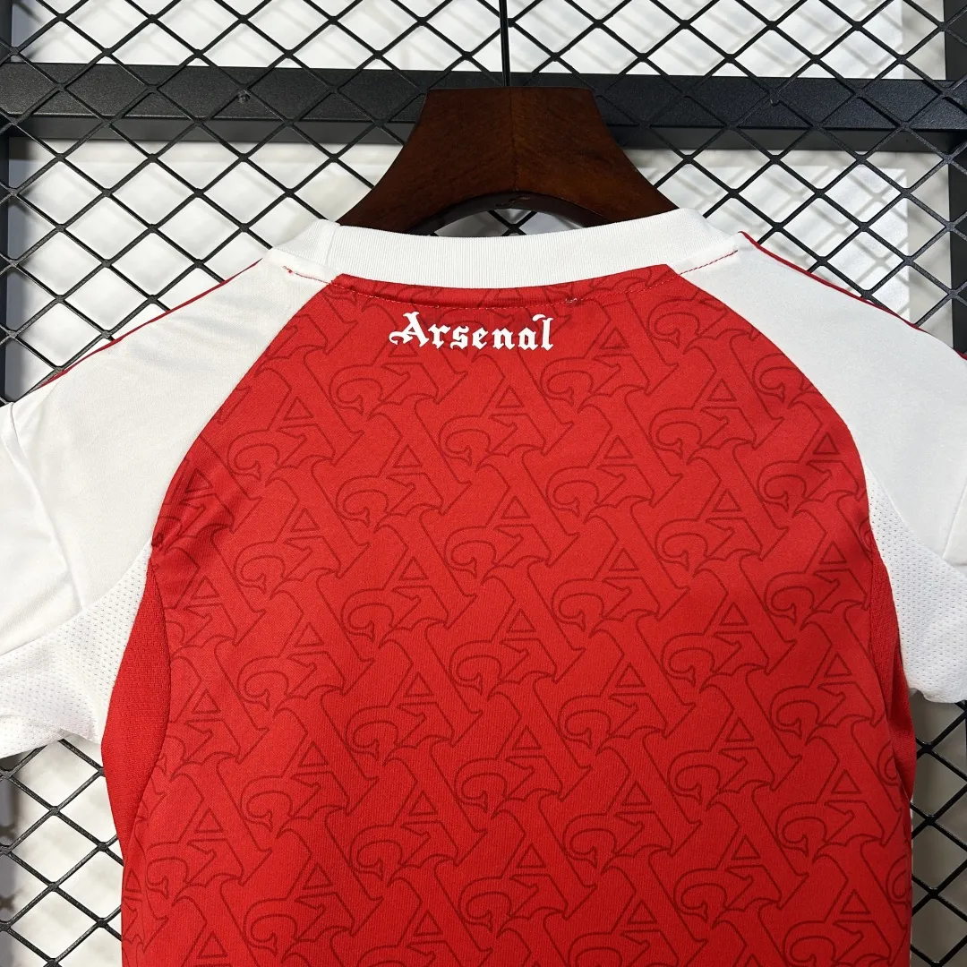 Arsenal Kids Football Kit - Image 9
