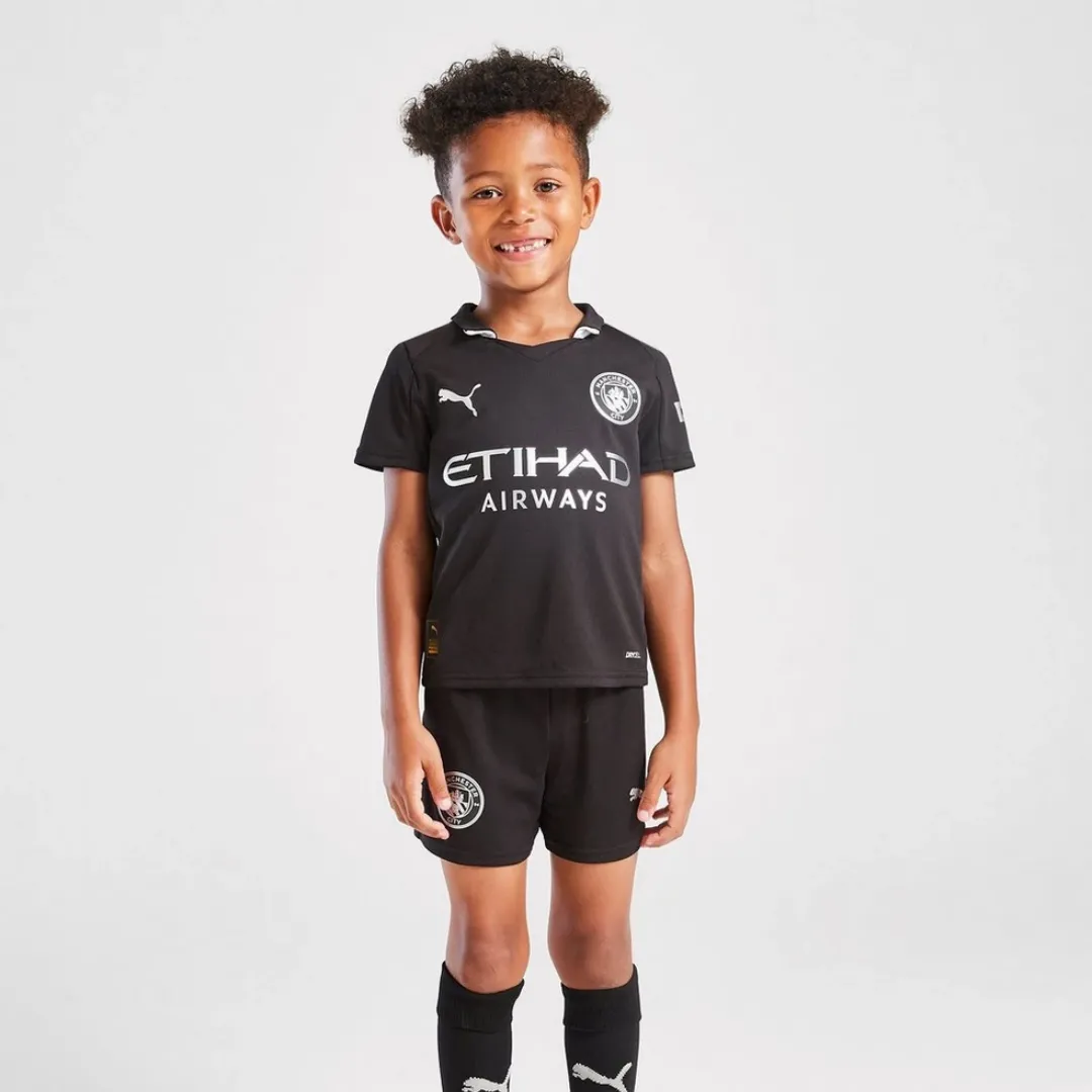 Puma Manchester City Kids Kit - Image 3