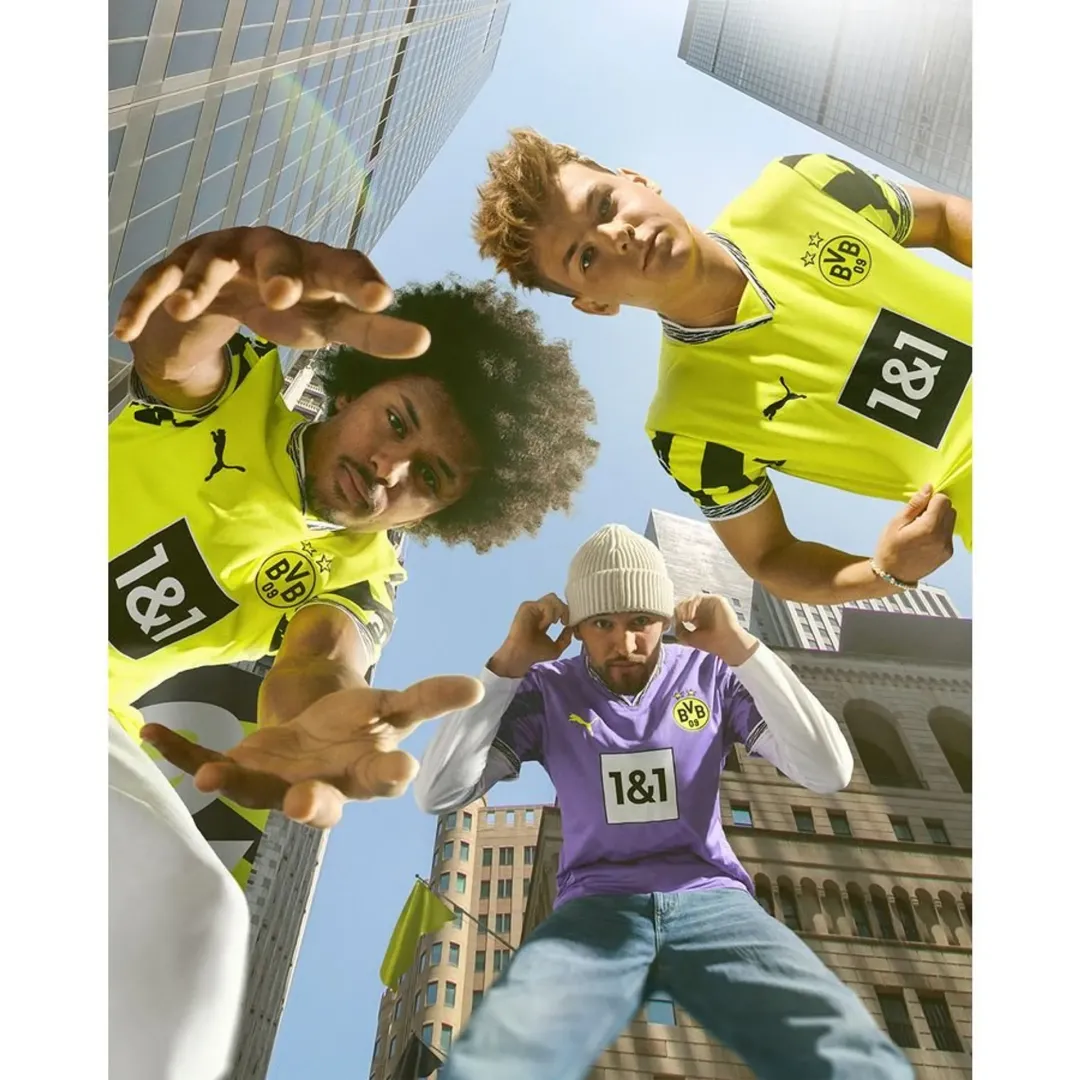 Borussia Dortmund Jersey - Image 3