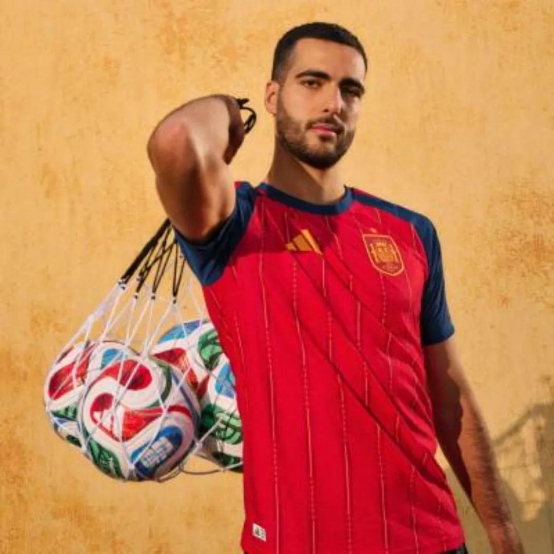 Adidas Spain Soccer Jersey - Image 3