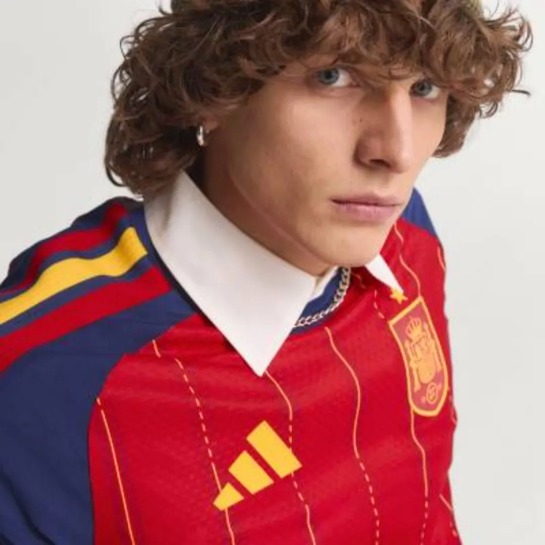 Adidas Spain Soccer Jersey - Image 8