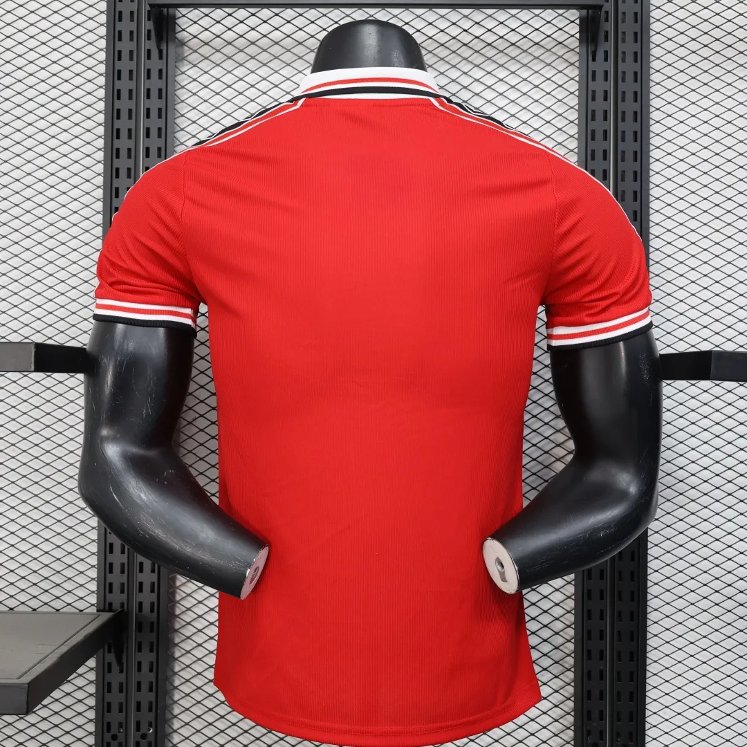 Umbro Manchester United Retro Jersey - Image 10