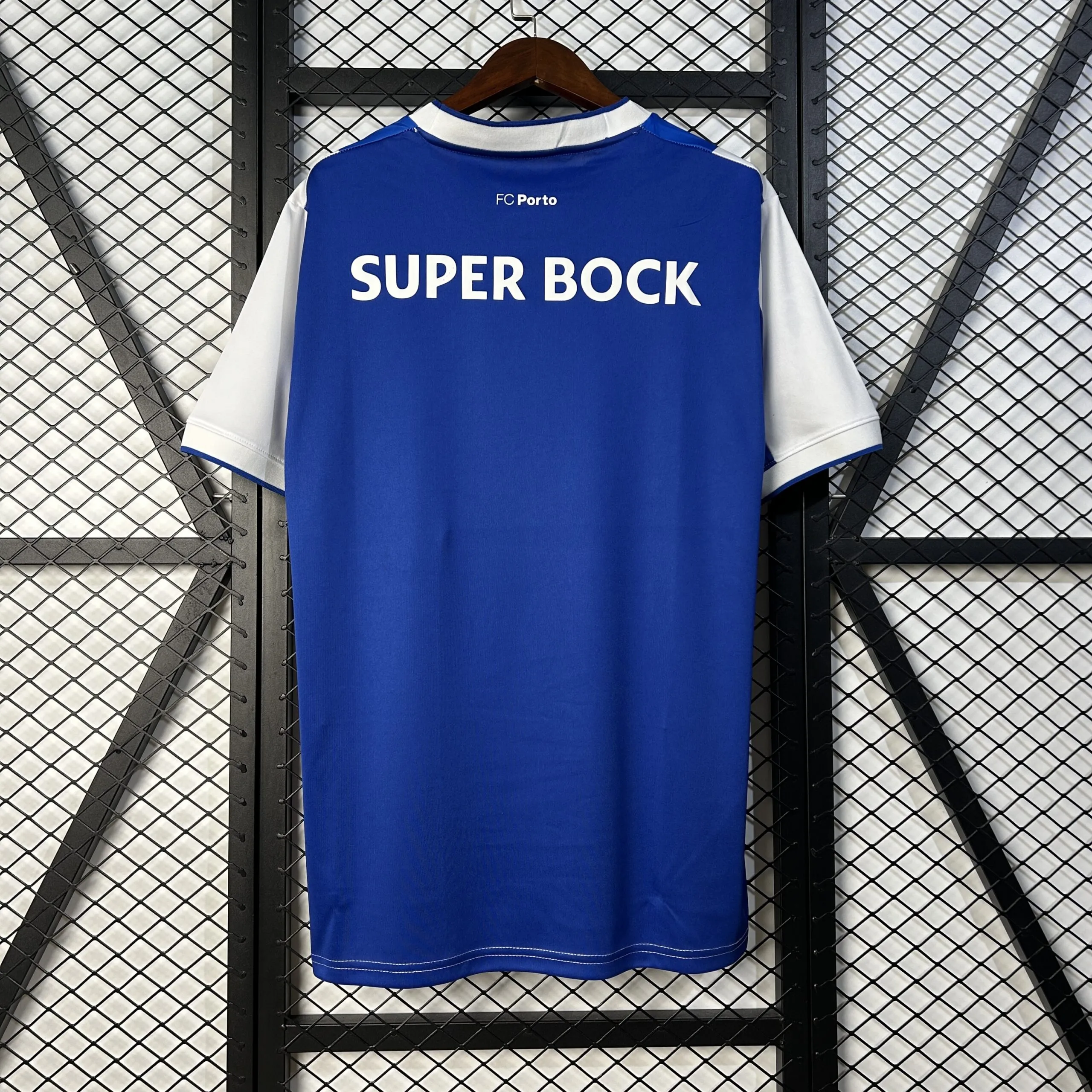 Retro FC Porto Home Jersey 2017/18 - Image 8