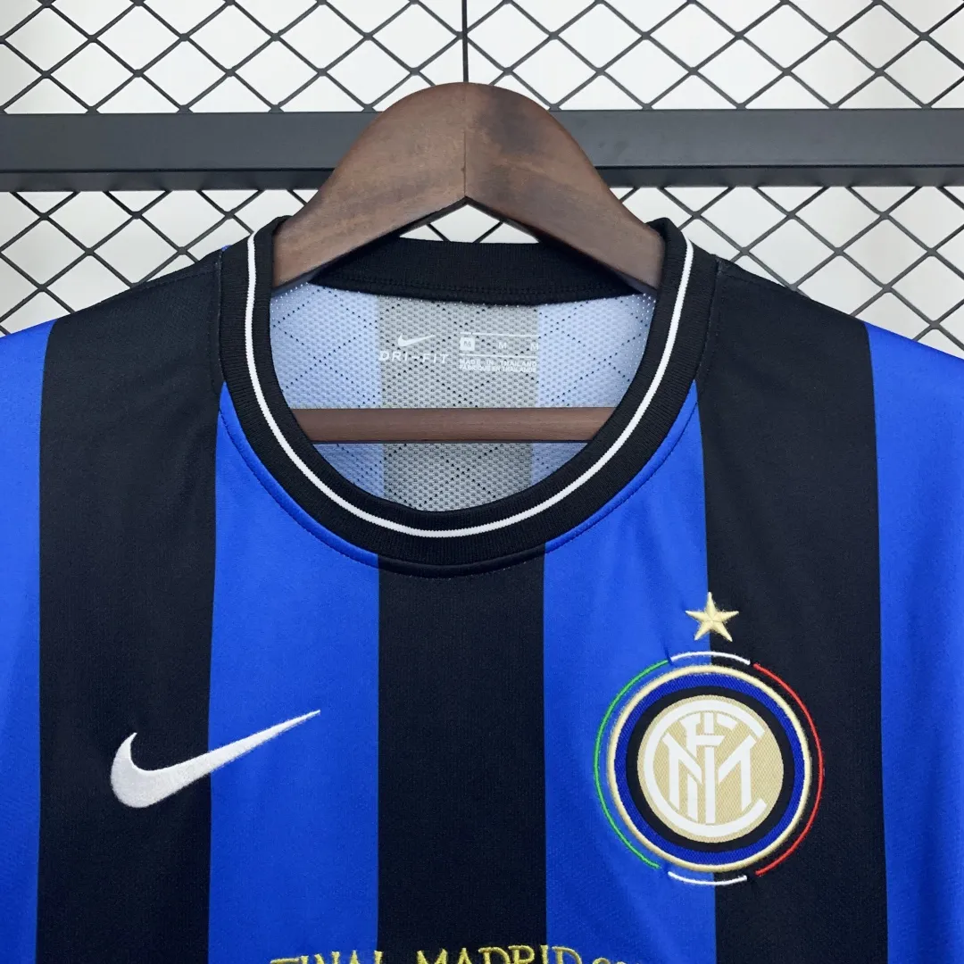 Inter 2010 UCL Long Sleeve Jersey - Image 4