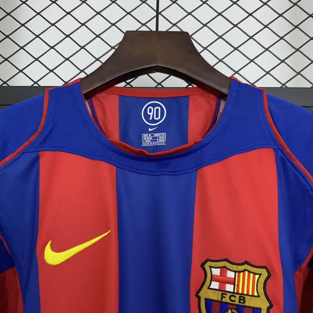 Barcelona 2004/05 Home Football Jersey - Image 3