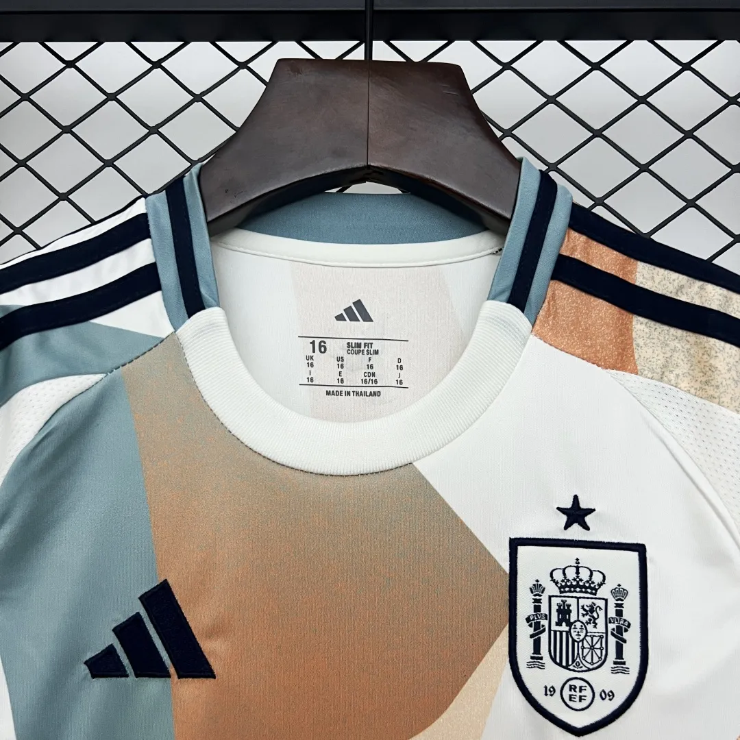 Adidas Spain Kids Football Kit - Image 3