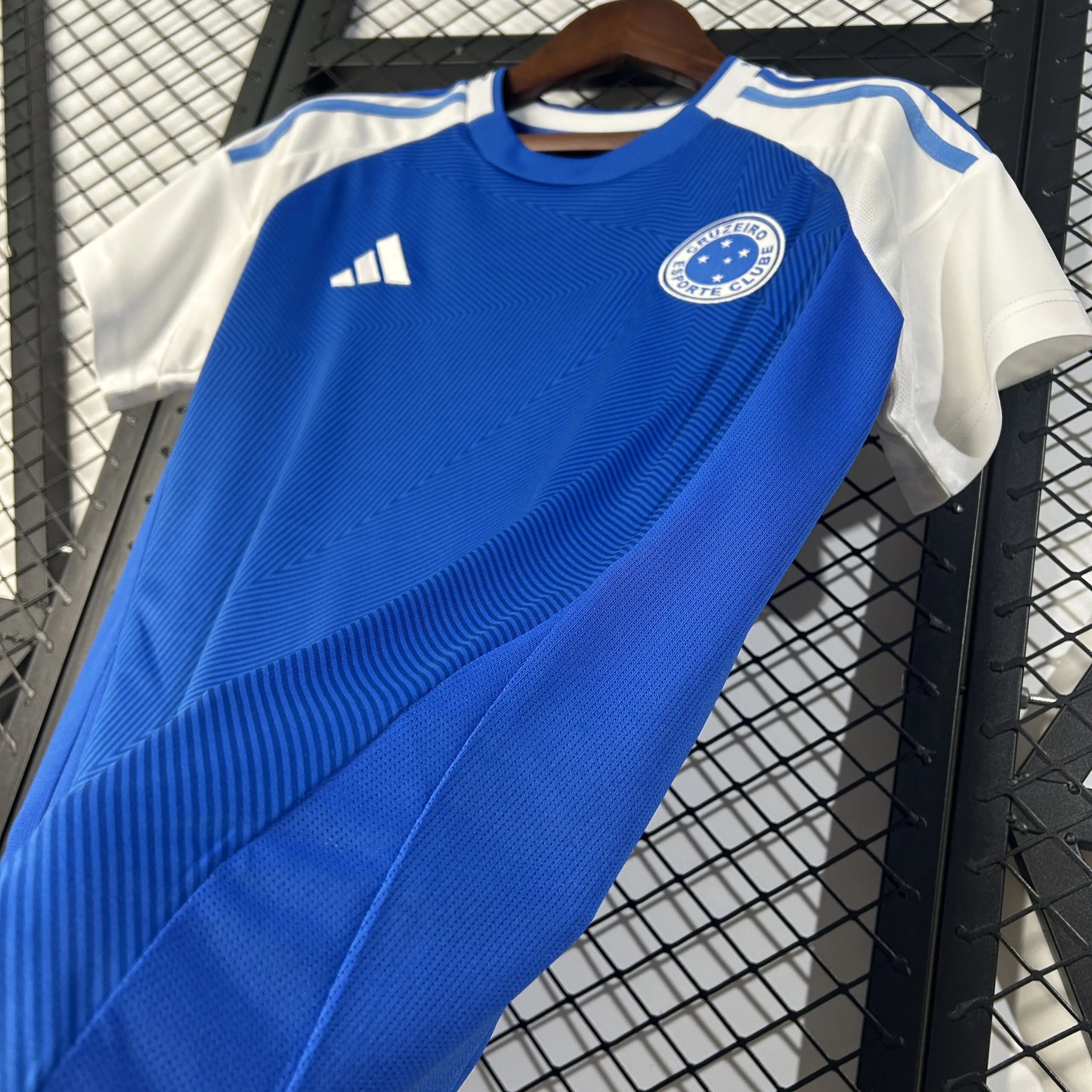 Cruzeiro EC Women Home Jersey - Image 8