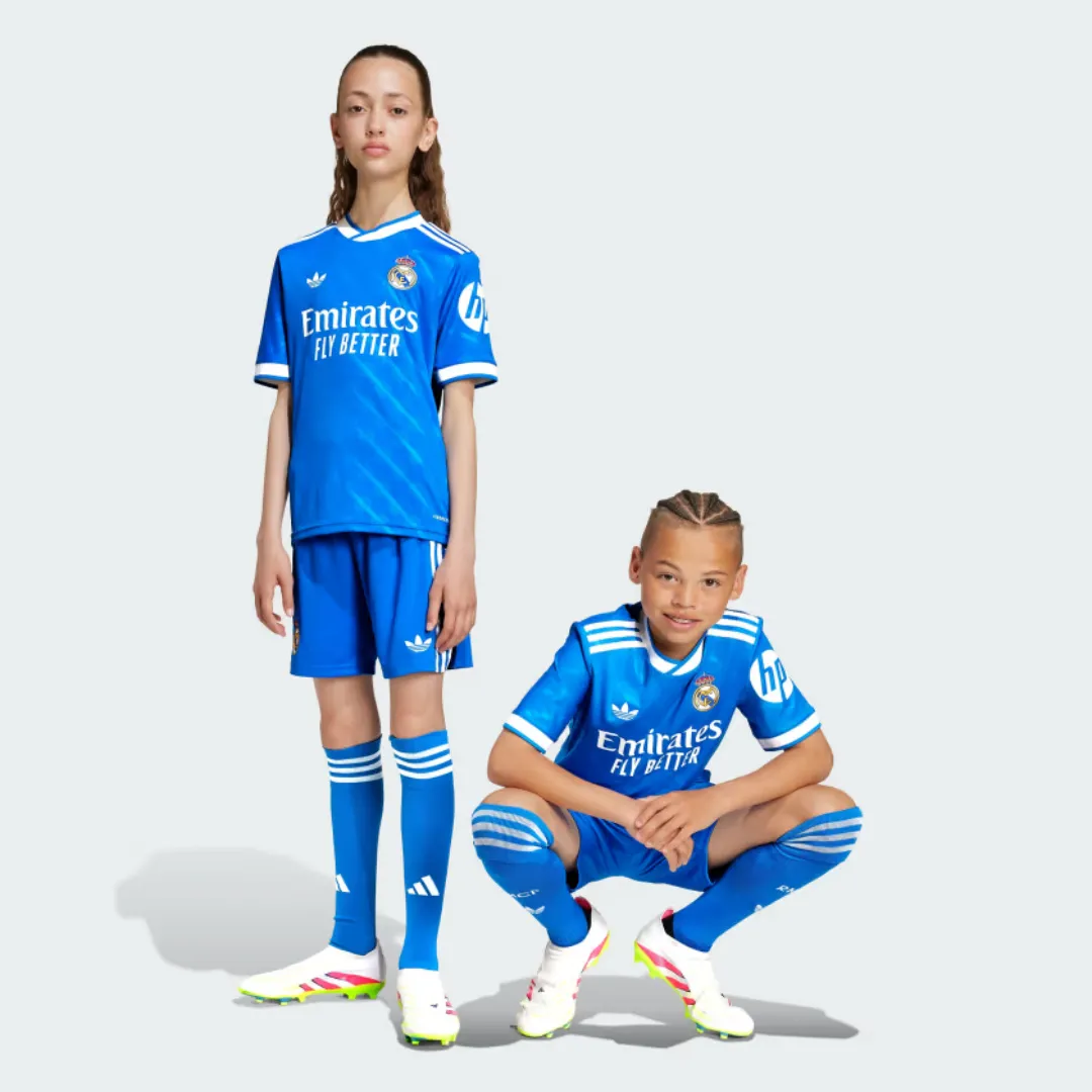 Real Madrid Kids Football Kit - Image 3