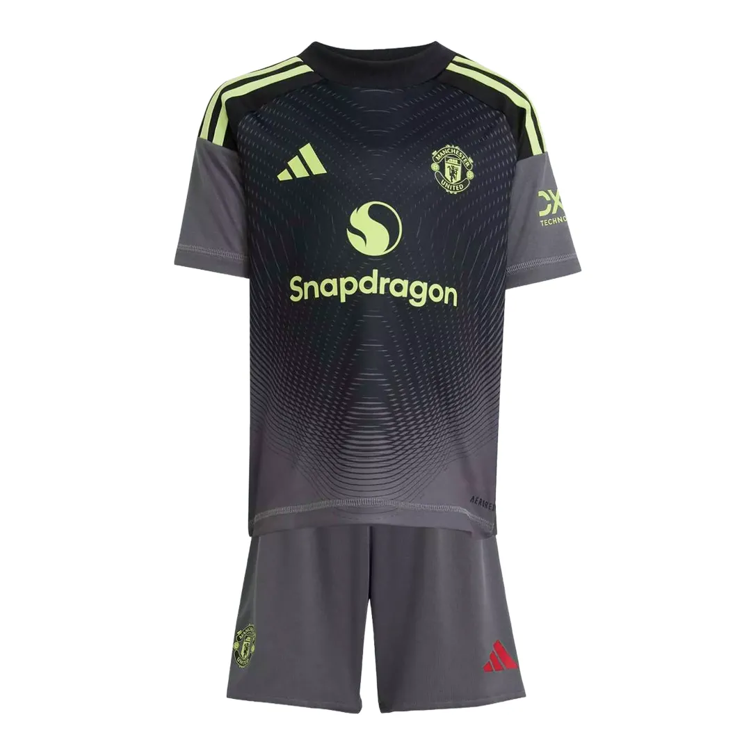 Manchester United Kids Soccer Kit