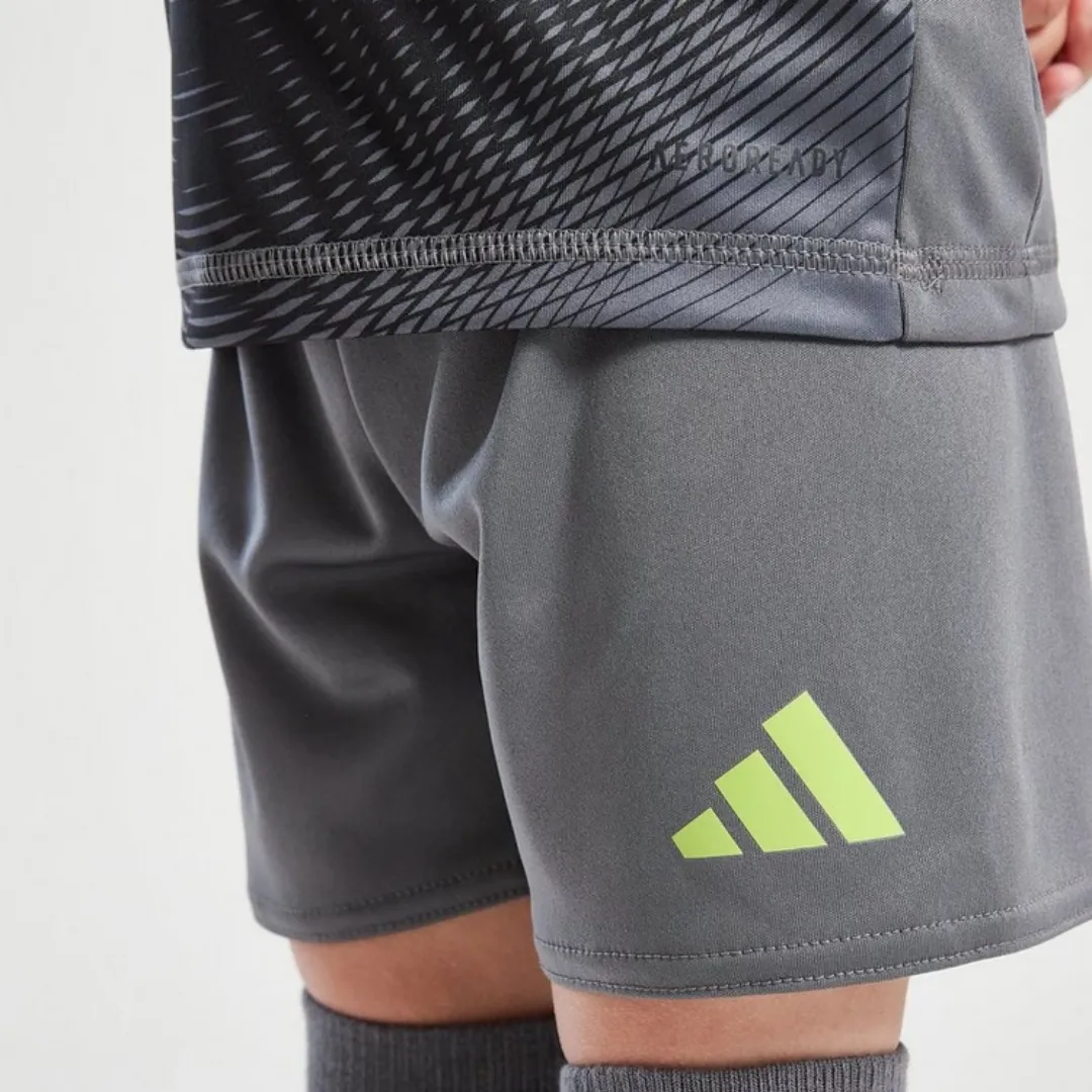 Manchester United Kids Soccer Kit - Image 6