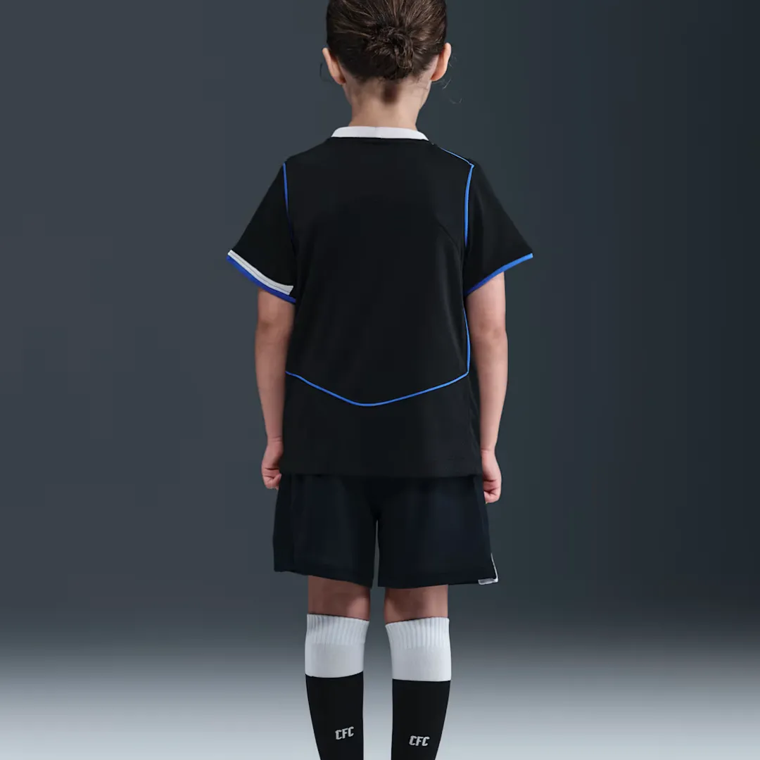 Nike Kids Chelsea Football Kit - Image 6
