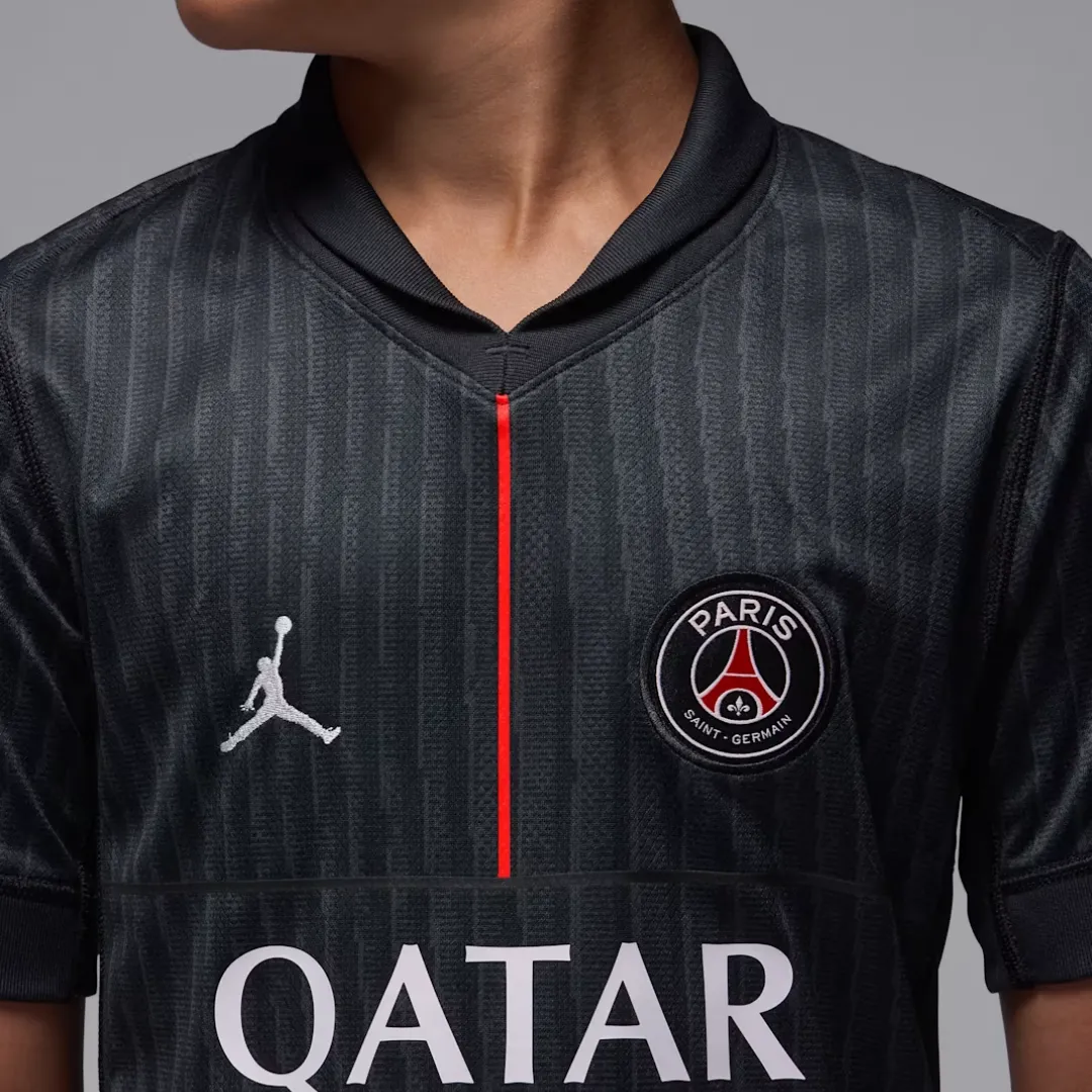 PSG Jordan Kids Soccer Kit - Image 5