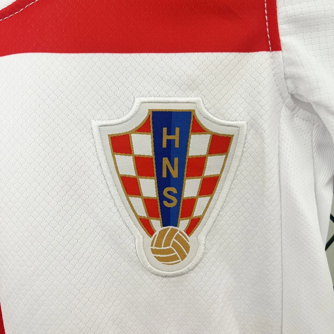Nike Kids Croatia Soccer Kit - Image 5