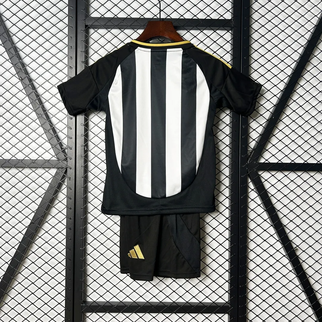 Kids Football Kit Set - Image 6