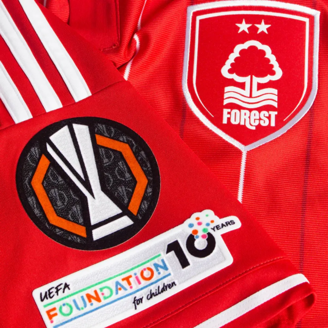 Nottingham Forest Kids Home Kit - Image 9