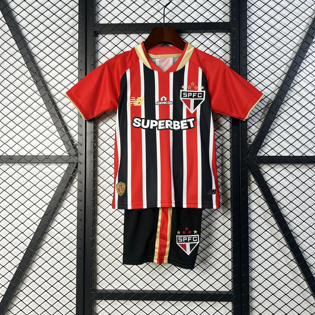 SPFC Kids Soccer Kit - Image 2
