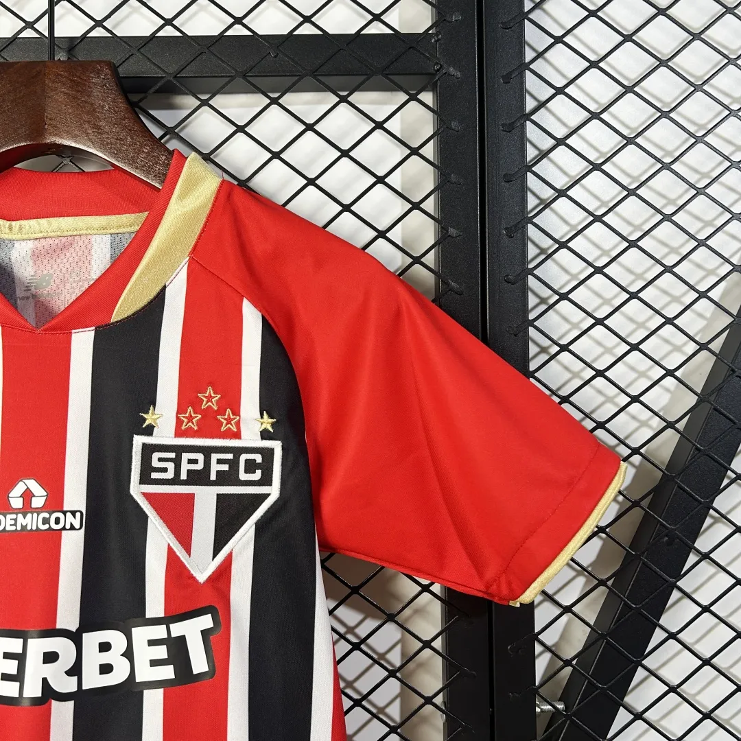 SPFC Kids Soccer Kit - Image 4