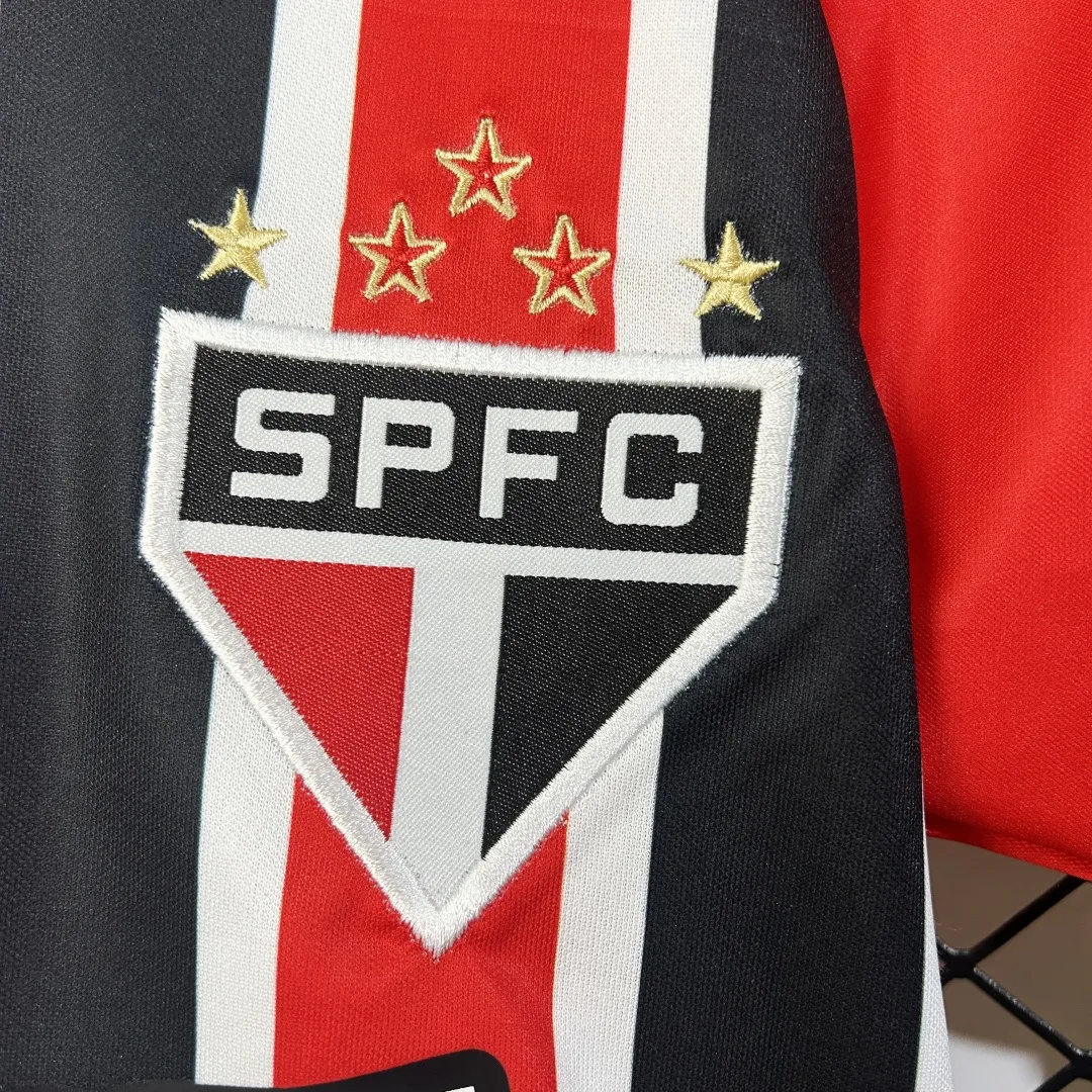 SPFC Kids Soccer Kit - Image 5