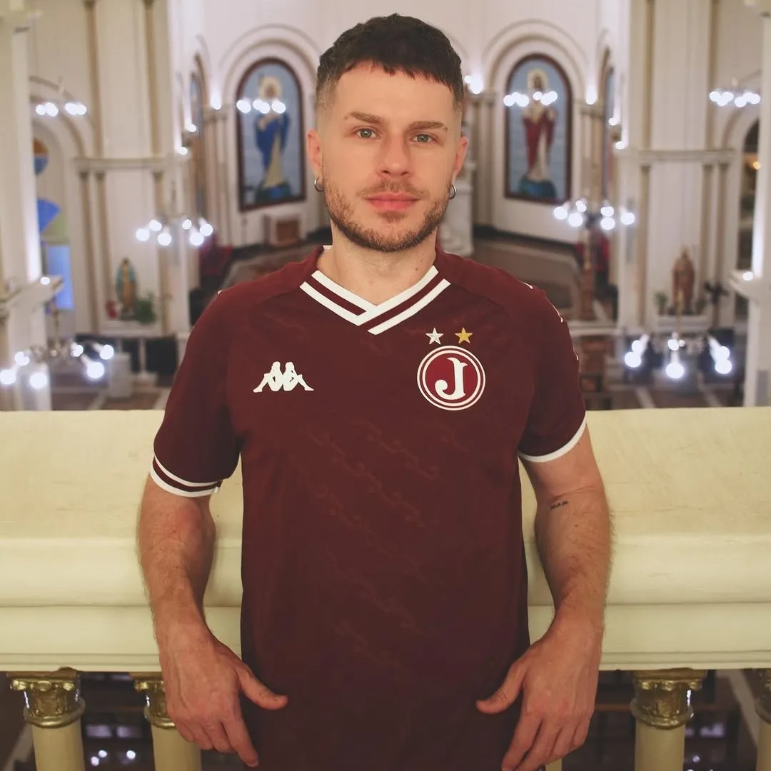 Alternative view of Casual Football Jersey