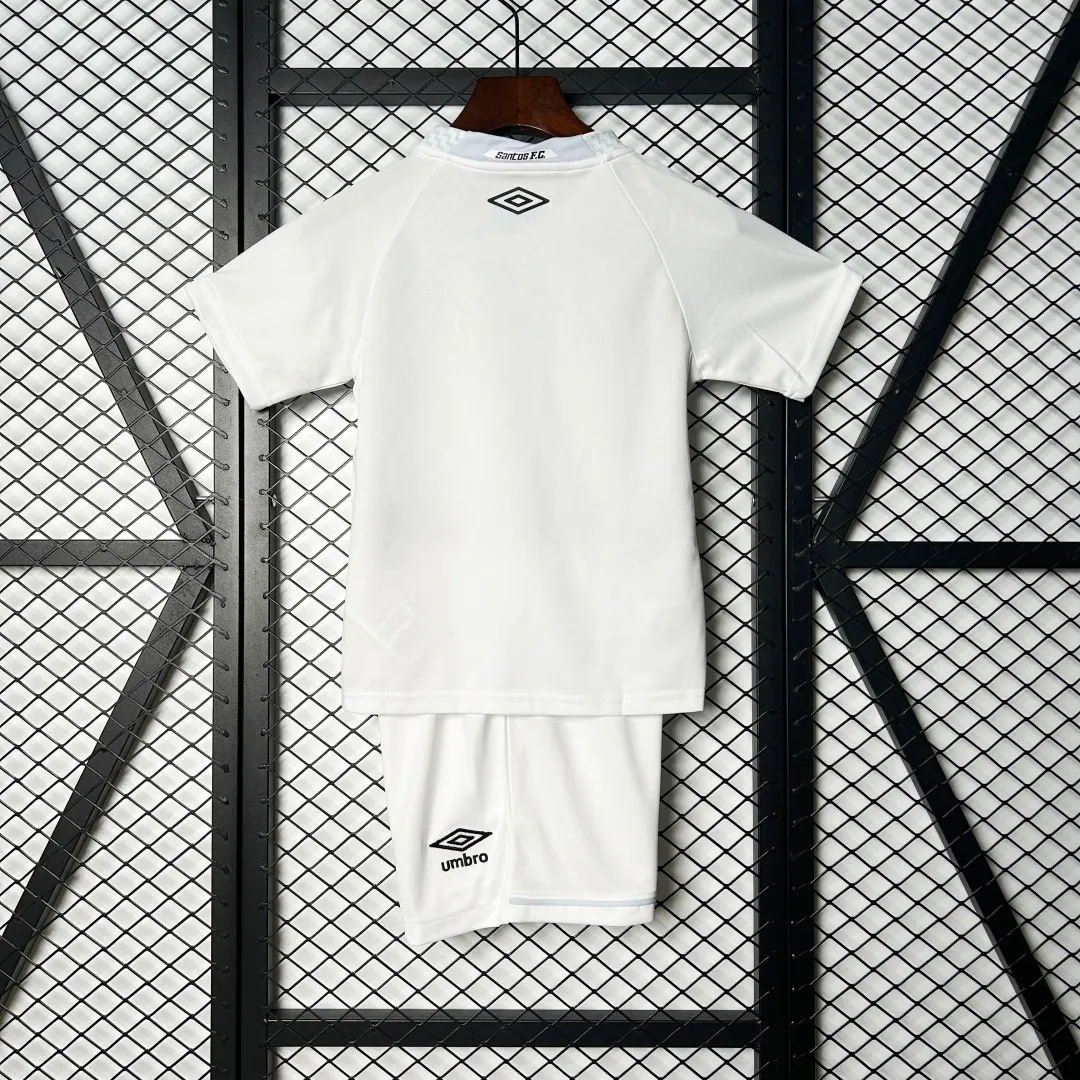 Umbro Santos FC Kids Kit - Image 7