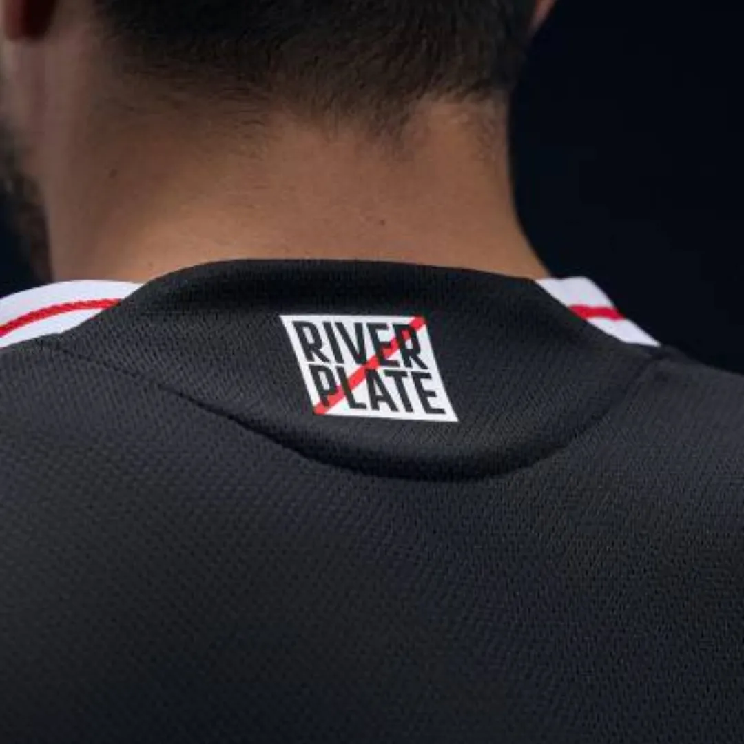 River Plate Away Jersey - Image 6