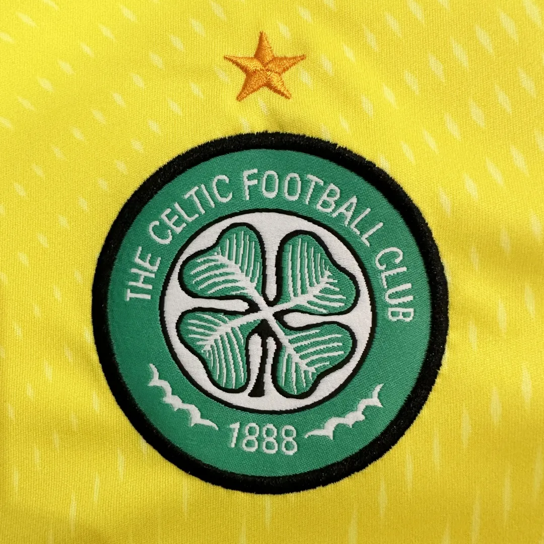 Celtic Goalkeeper Jersey - Image 4