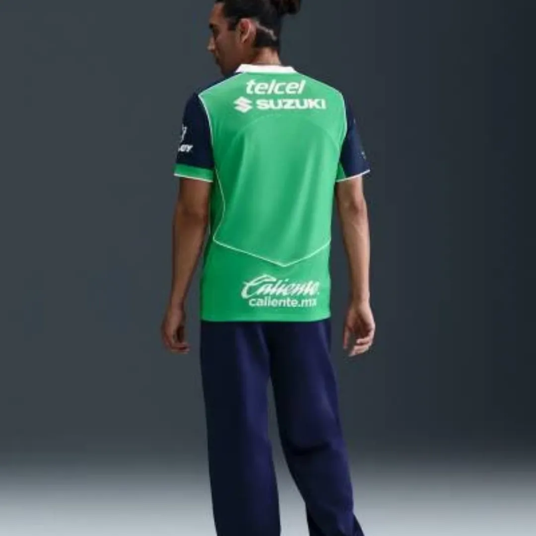 Pumas UNAM Third Football Jersey - Image 7