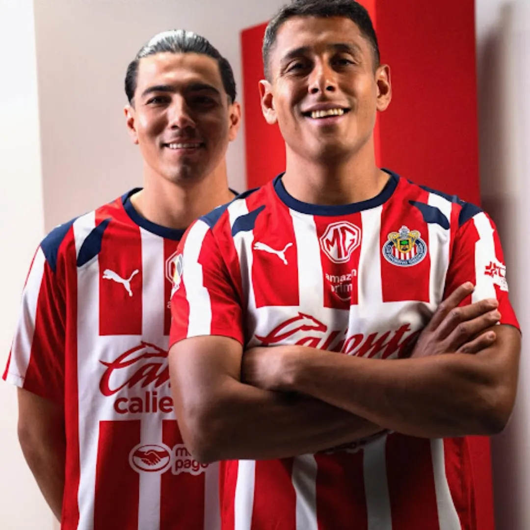 Puma Chivas Soccer Jersey - Image 3