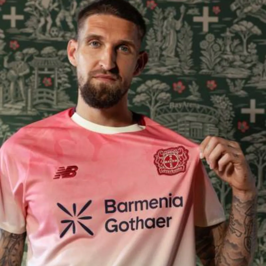 Bayer Leverkusen Away Jersey - Image 4