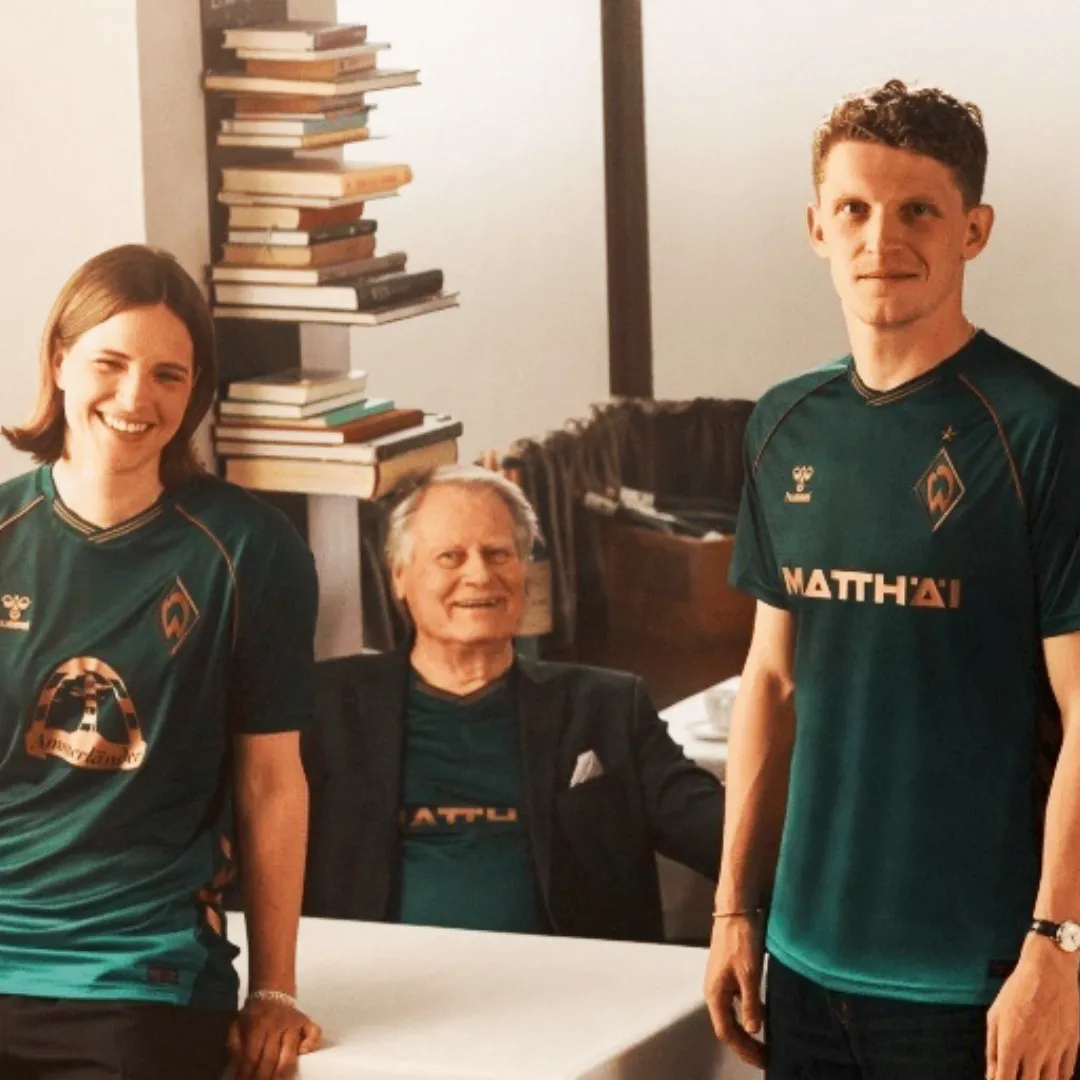 Hummel Werder Bremen Jersey - Image 3