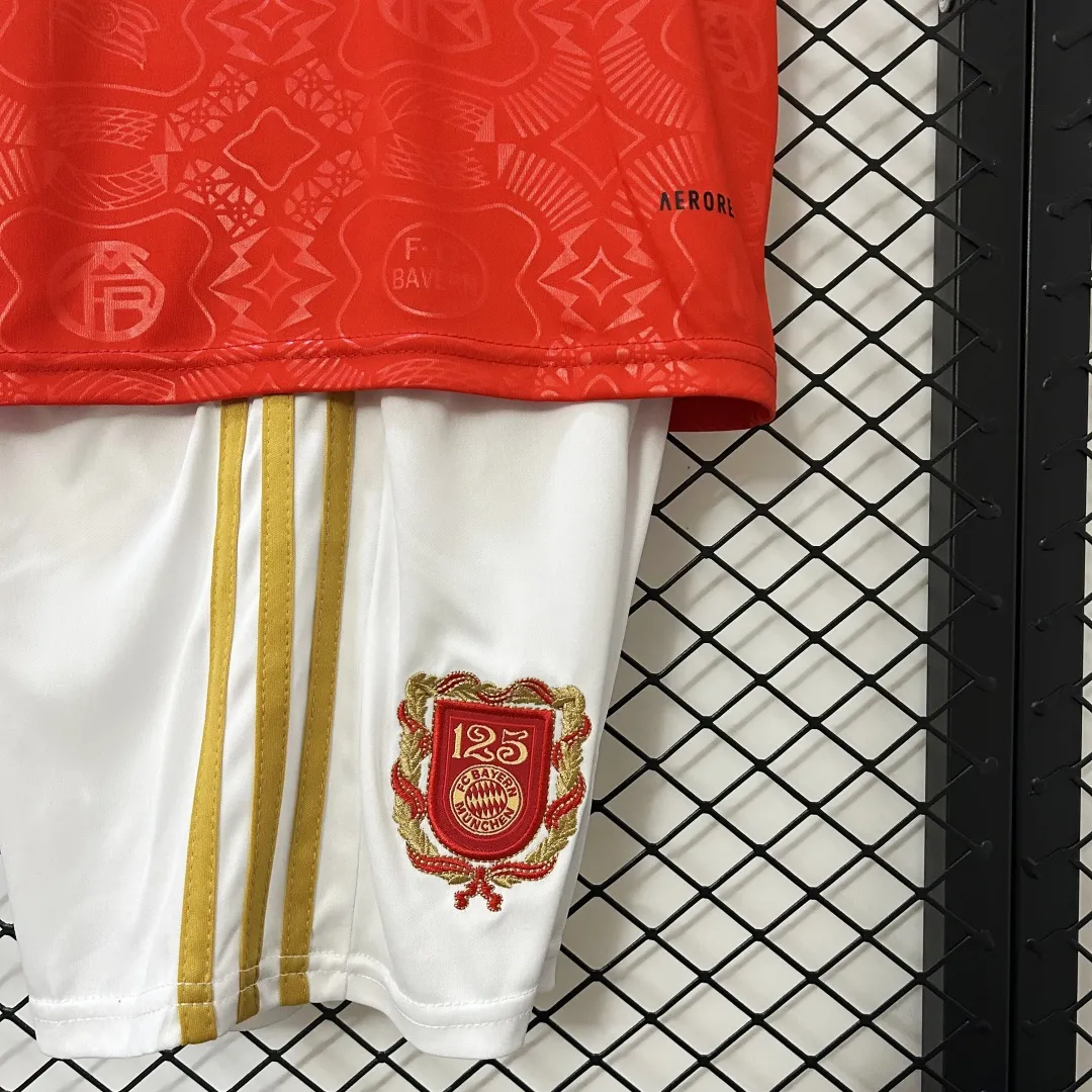 Bayern Munich Kids 125th Kit - Image 7