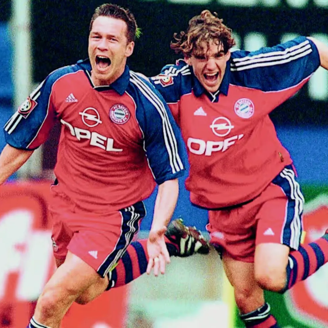 Alternative view of Retro Bayern Munich Home Jersey 2000/01