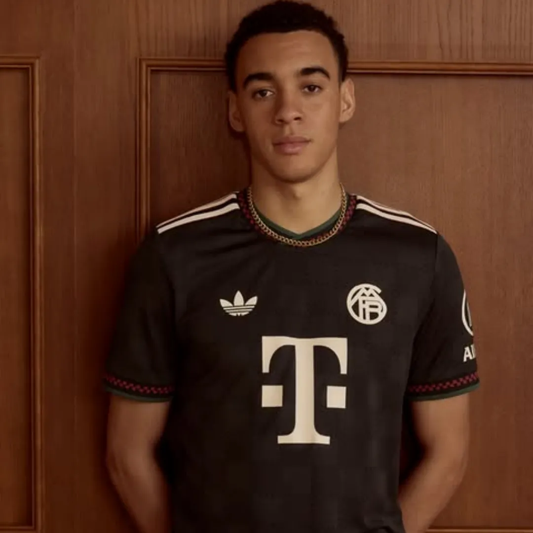 Bayern Munich Oktoberfest Jersey - Image 3
