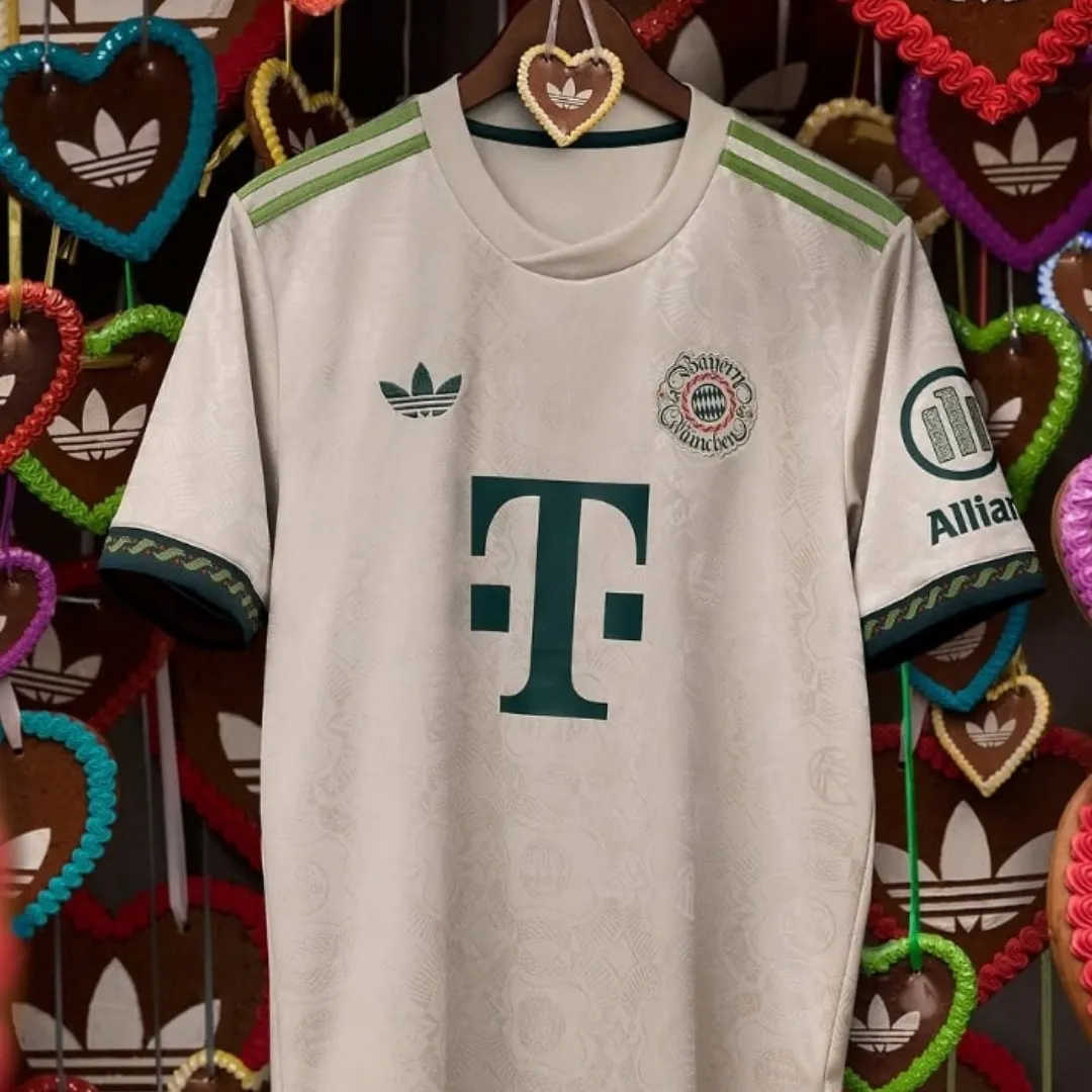 Bayern Munich Wiesn Jersey - Image 6